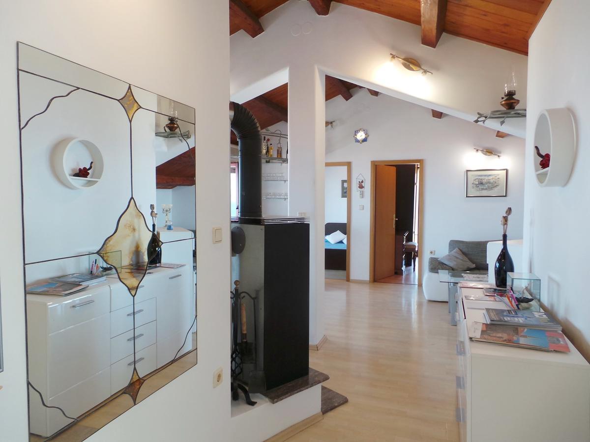 Apartment In Lovran 34848 Bagian luar foto